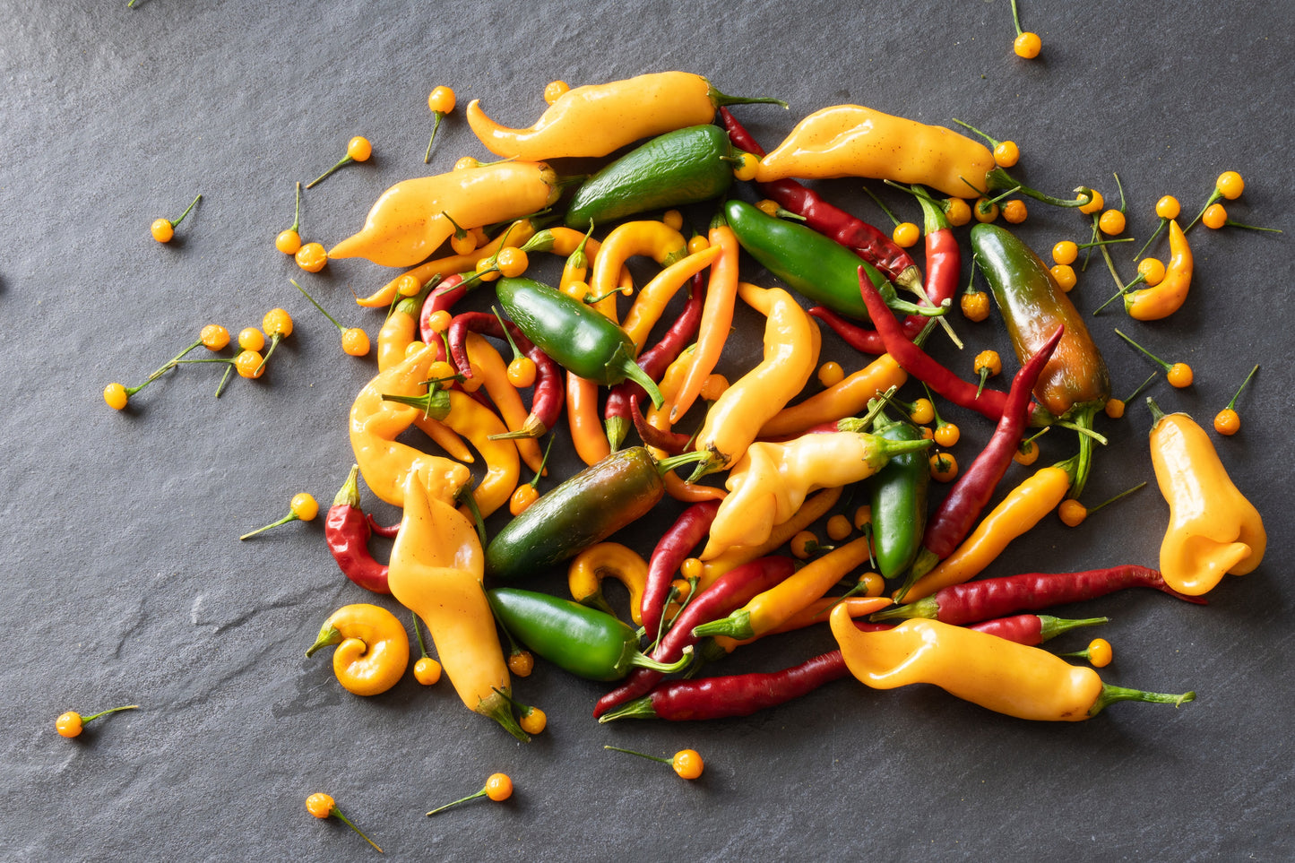 25 Aji SUGAR RUSH PEACH PEPPER Hot Sweet Fruity Capsicum Baccatum Vegetable Seeds