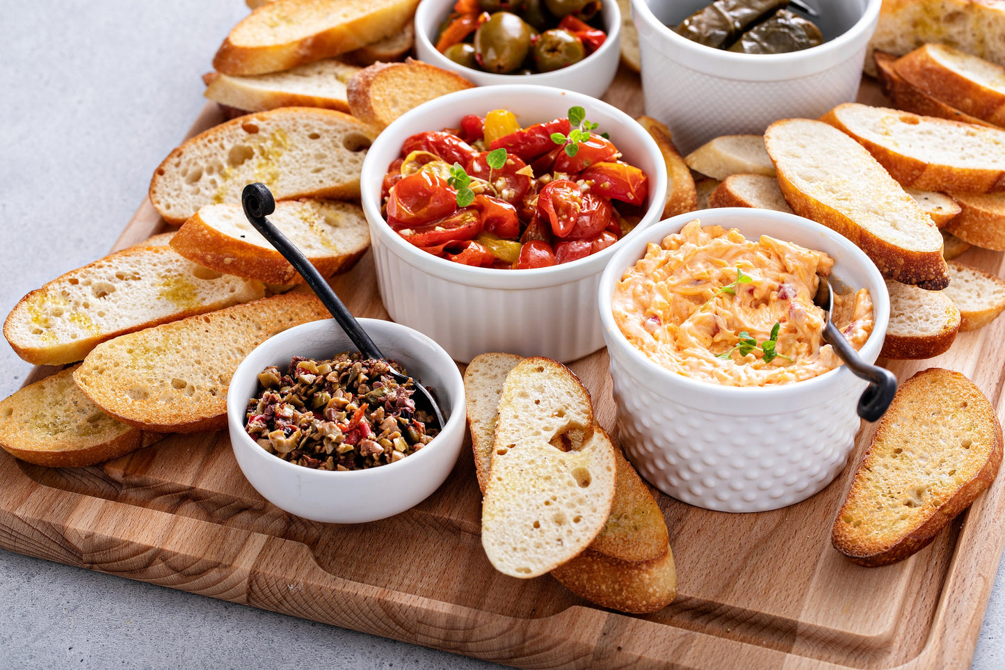 100 PIMENTO PEPPER (Red Sweet Pimientio / Italianelle / Cheese, Roasting, Frying Pepper) Capsicum Annuum Seeds