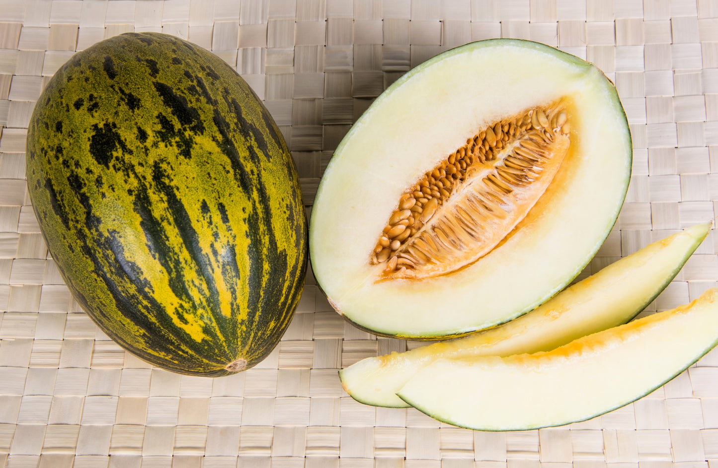 50 PIEL de SAPO MELON Santa Claus Christmas Melon Green Yellow Cucumis Melo Fruit Seeds