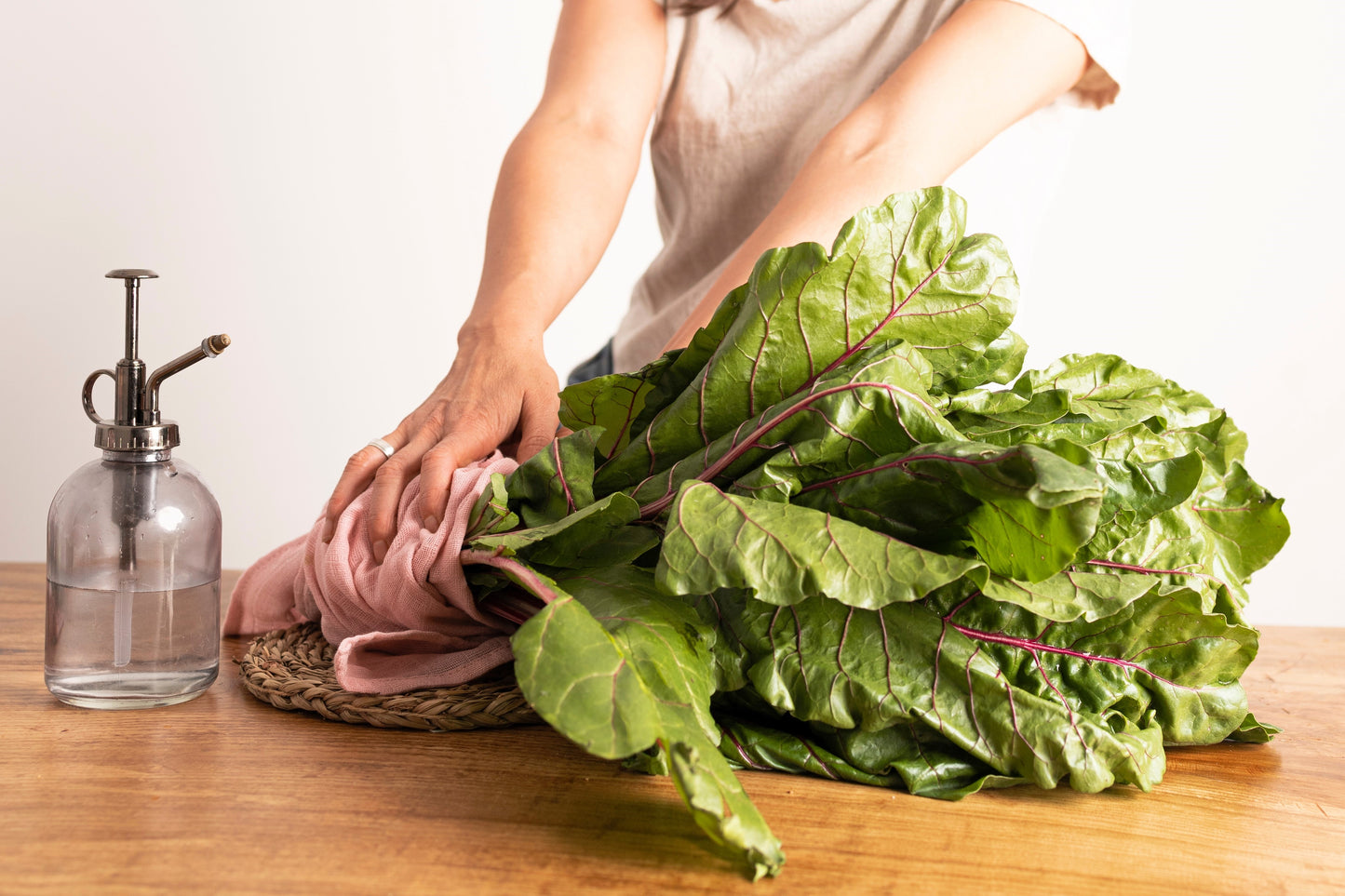 300 RUBY RED SWISS CHARD (Perpetual Spinach) Beta Vulgaris Cicla Vegetable Seeds