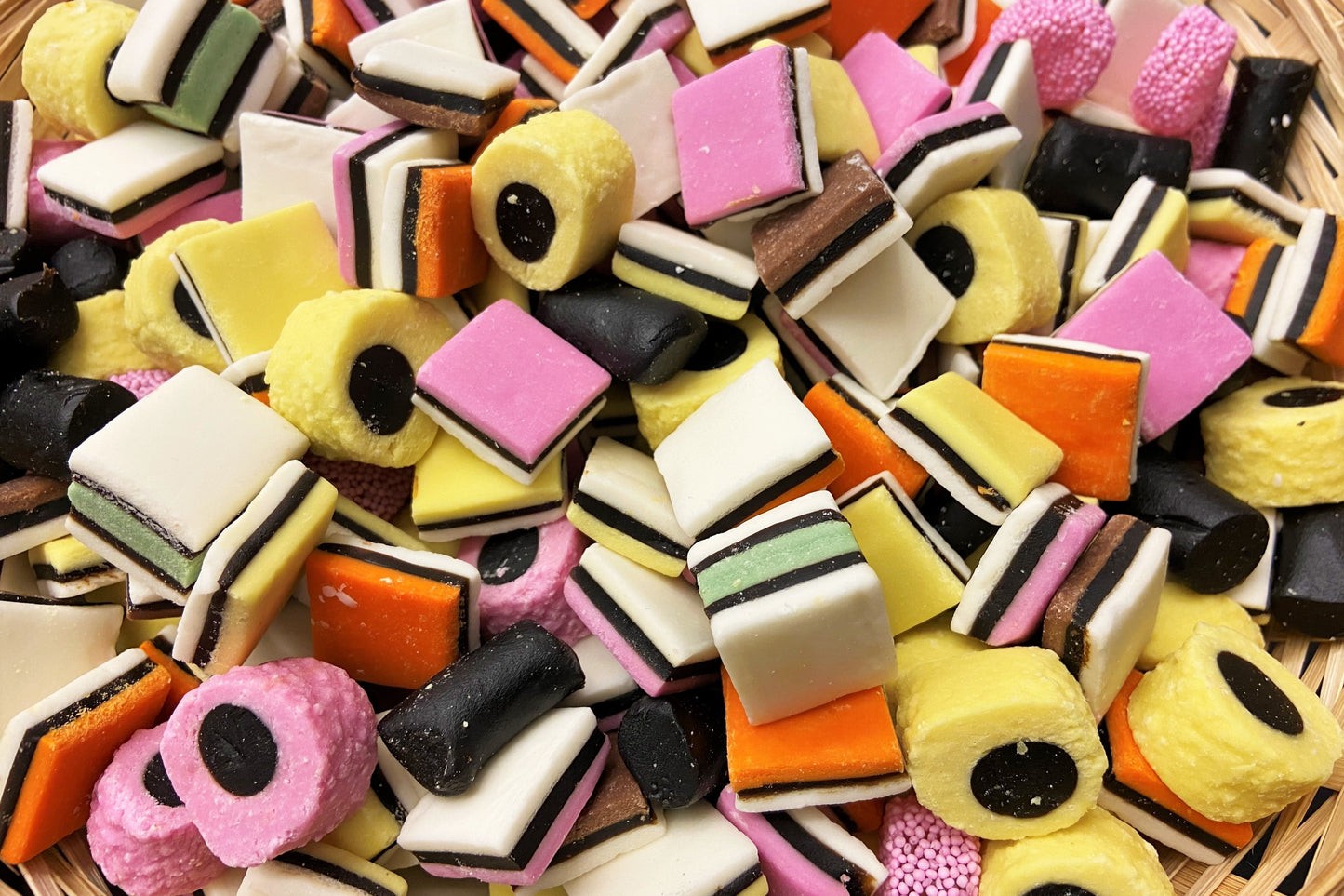 10 COMMON LICORICE Liquorice Glycyrrhiza Glabra Herb Purple Flower Seeds